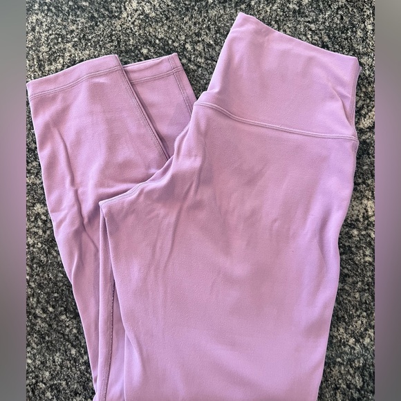 🍋 Align II 25” Wisteria Purple - Picture 2 of 5